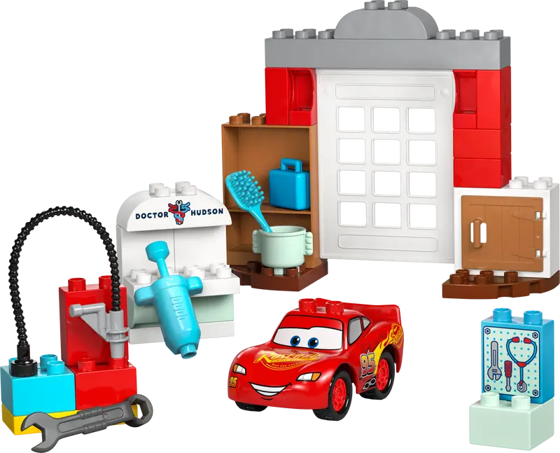 LEGO DUPLO MCQUEEN'S VISIT TO DOC'S GARAGE