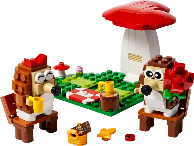 LEGO HEDGEHOG PICNIC DATE