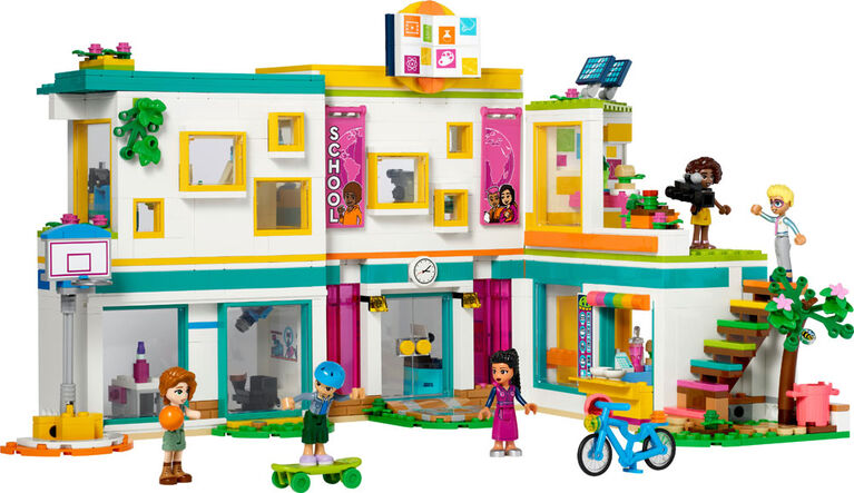 LEGO FRIENDS HEARTLAKE INTERNATIONAL SCHOOL