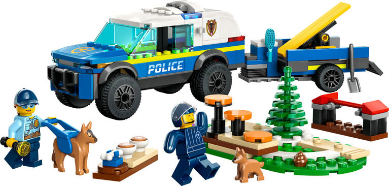 LEGO CITY MOBILE POLICE DOG TRAINING